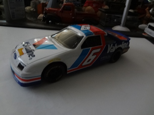 RACING CHAMPIONS