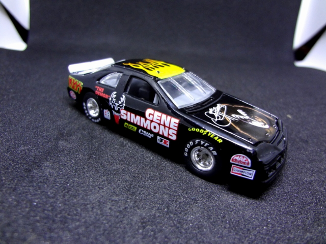 JOHNNY LIGHTNING