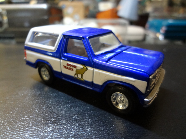 RACING CHAMPIONS